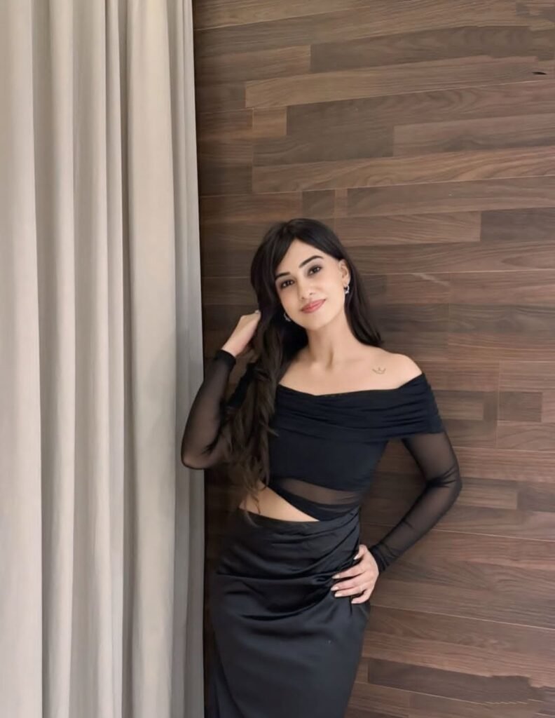 Model Pooja